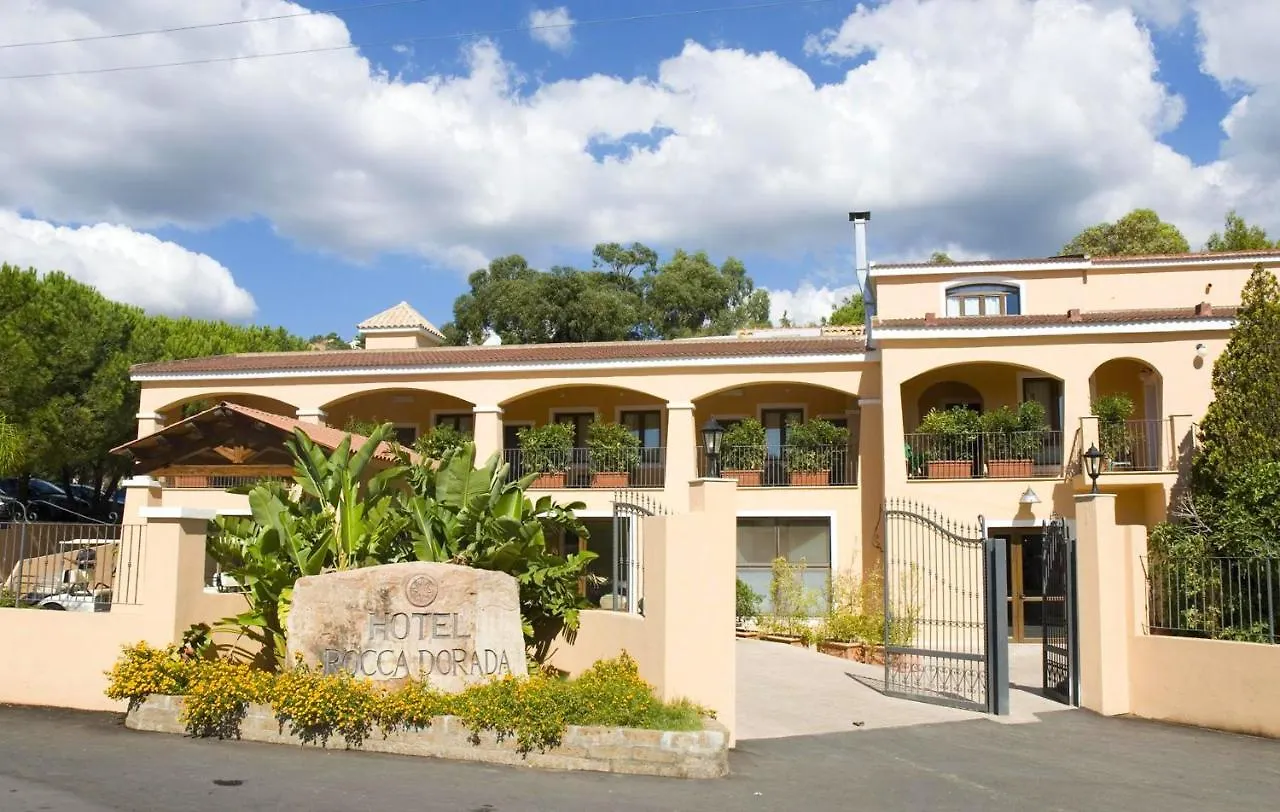 Hotel Amareclub Rocca Dorada Santa Margherita di Pula 4*,  Italia